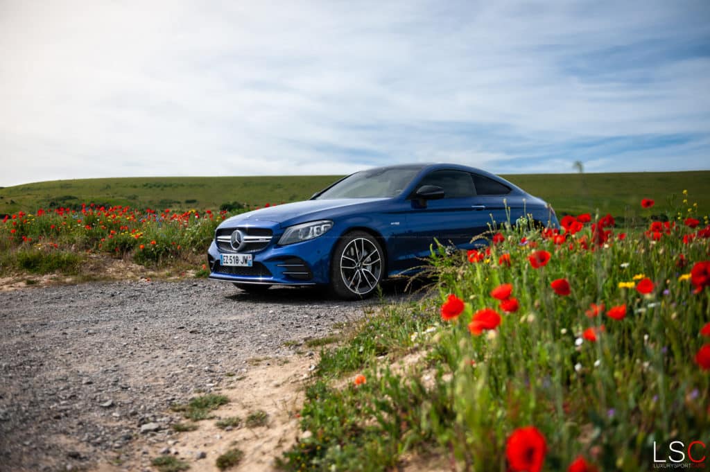 Face avant de la Mercedes Classe C 43 AMG 4MATIC coupé