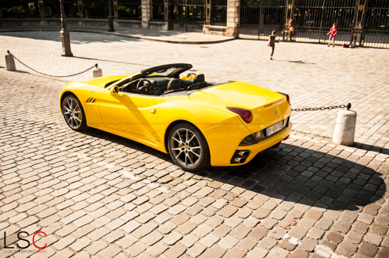 Ferrari California V8