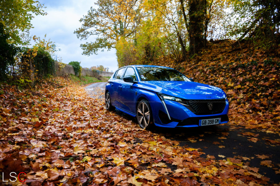 Essai Nouvelle Peugeot 308 Hybrid 225 GT