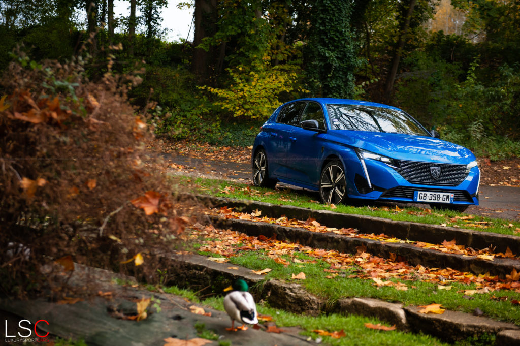 Essai Nouvelle Peugeot 308 Hybrid 225 GT