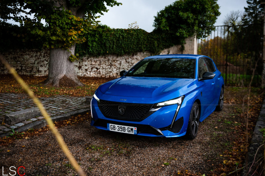 Essai Nouvelle Peugeot 308 Hybrid 225 GT