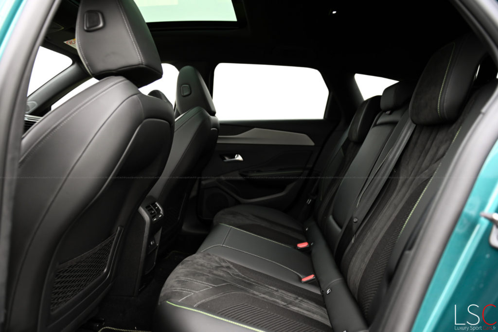 Essai Peugeot 308 break intérieur