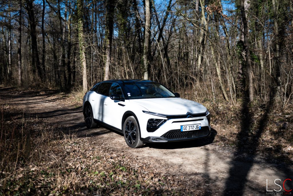 Essai de la Citroën C5X, berline la plus confortable du marché français ?