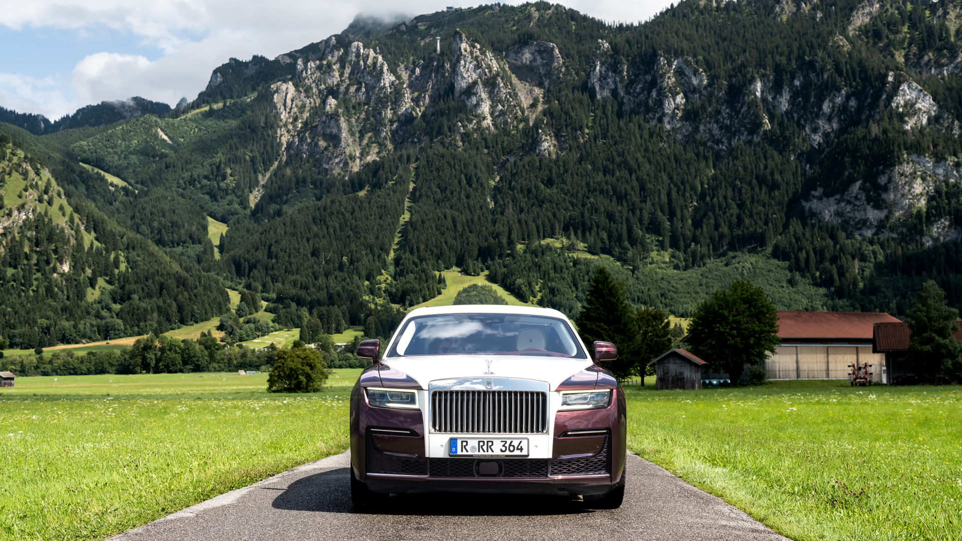 Rolls-Royce Ghost LuxurySportCars.fr