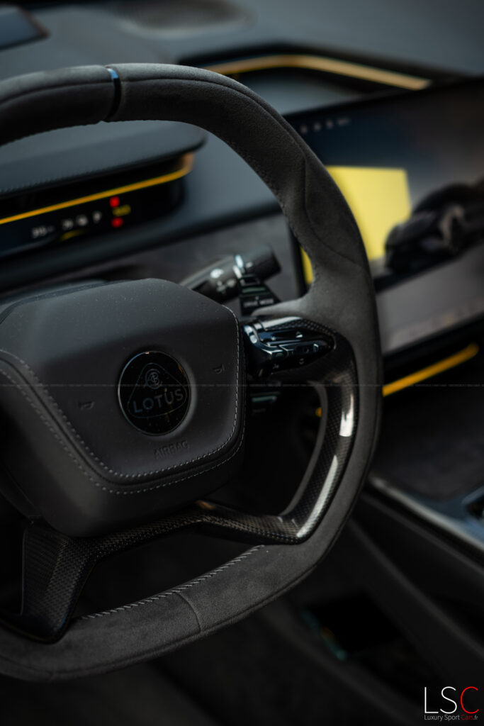 Lotus Emeya R par Thomas FLAMANT - LuxurySportCars.fr