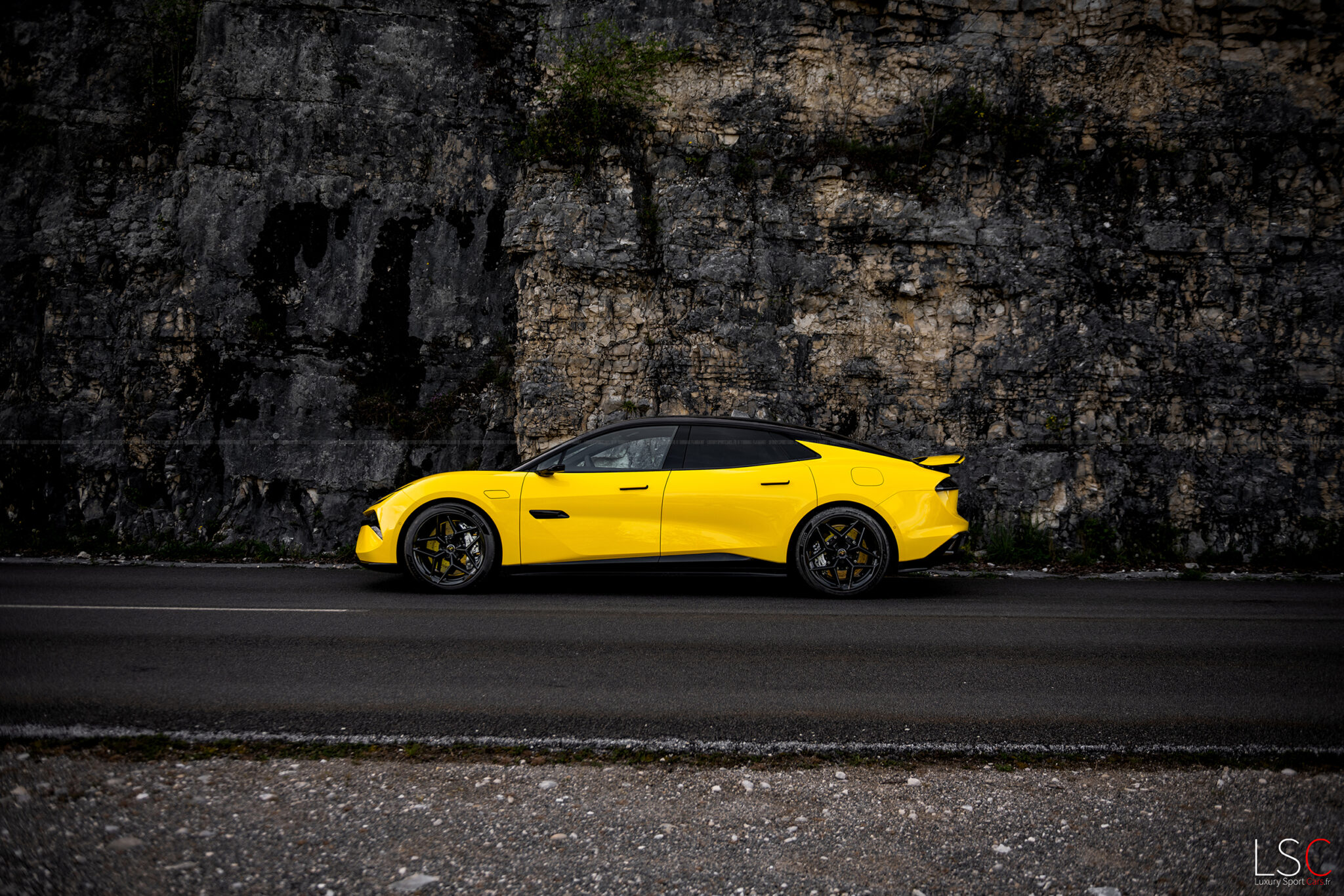 Lotus Emeya R photographiée par Thomas Flamant