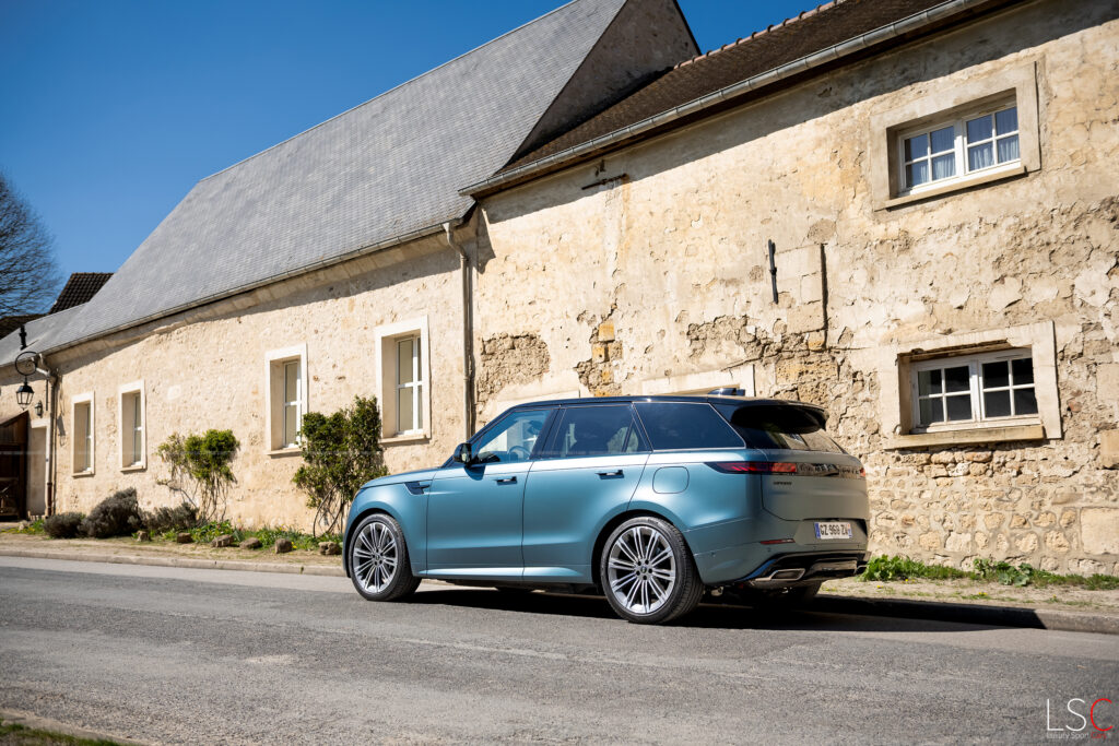 3/4 arrière Range Rover P460e essai par Thomas FLAMANT - LuxurySportCars.fr