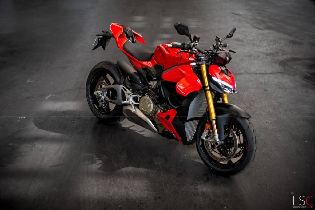 Ducati Streetfighter V4S 2025 par Thomas FLAMANT - LuxurySportCars.fr