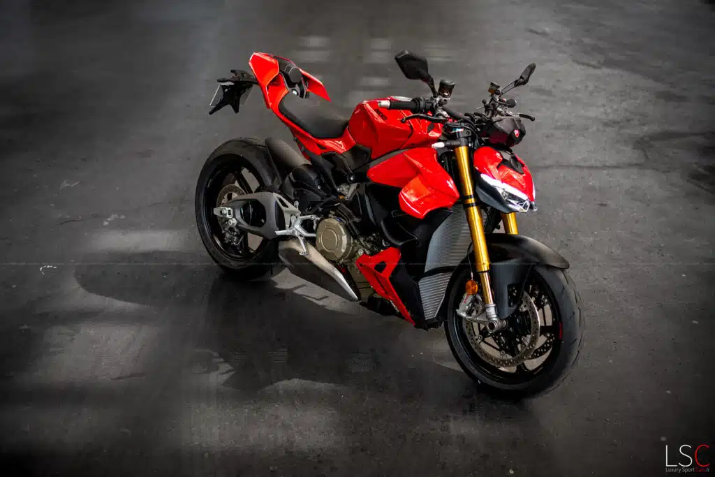 Ducati Streetfighter V4S 2025 par Thomas FLAMANT - LuxurySportCars.fr