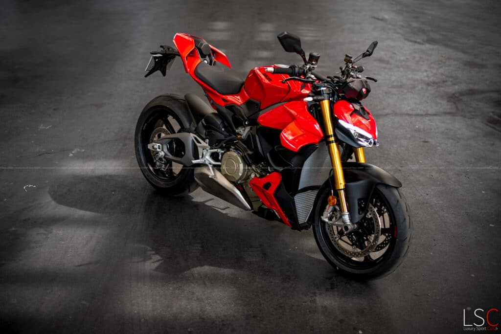 Ducati Streetfighter V4S 2025 par Thomas FLAMANT - LuxurySportCars.fr