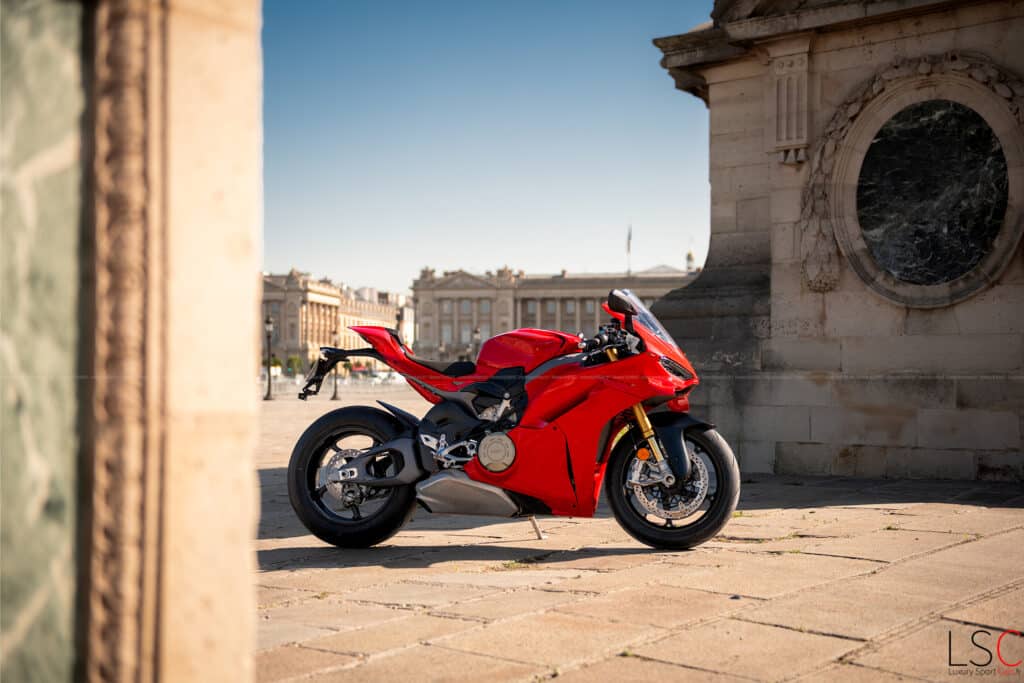 Ducati Panigale V4S in Paris by Thomas Flamant LuxurySportCars.Fr