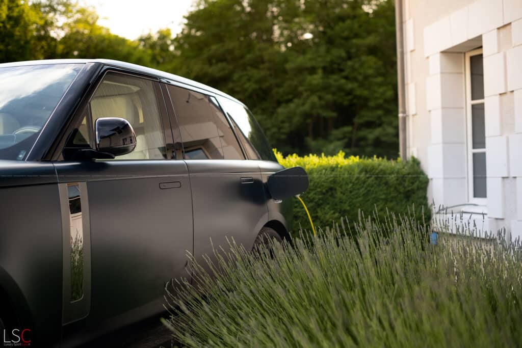 Essai Range Rover SV P550e par LuxurySportCars.Fr