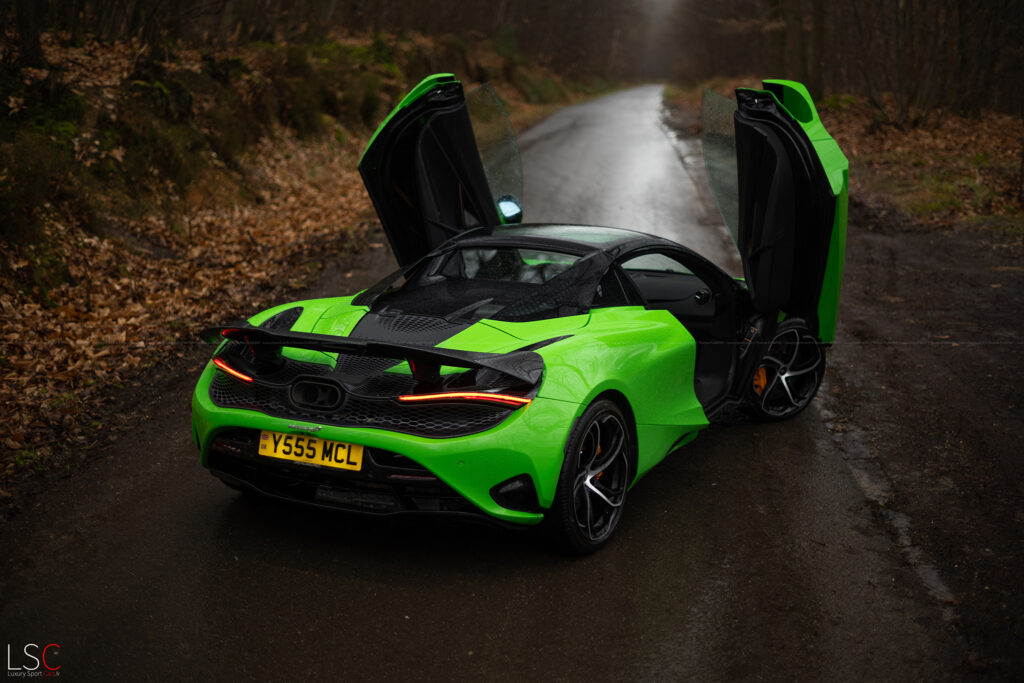Mclaren 750S exterior par LuxurySportCars.Fr